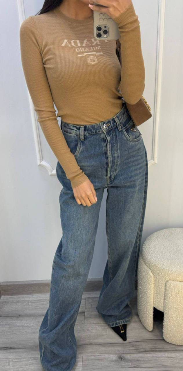 ЛОНГСЛИВ PRADA детальное фото