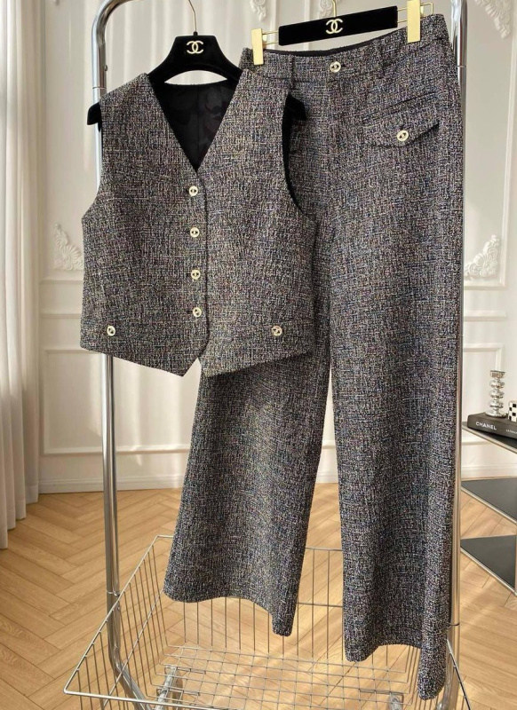 КОСТЮМ CHANEL фото