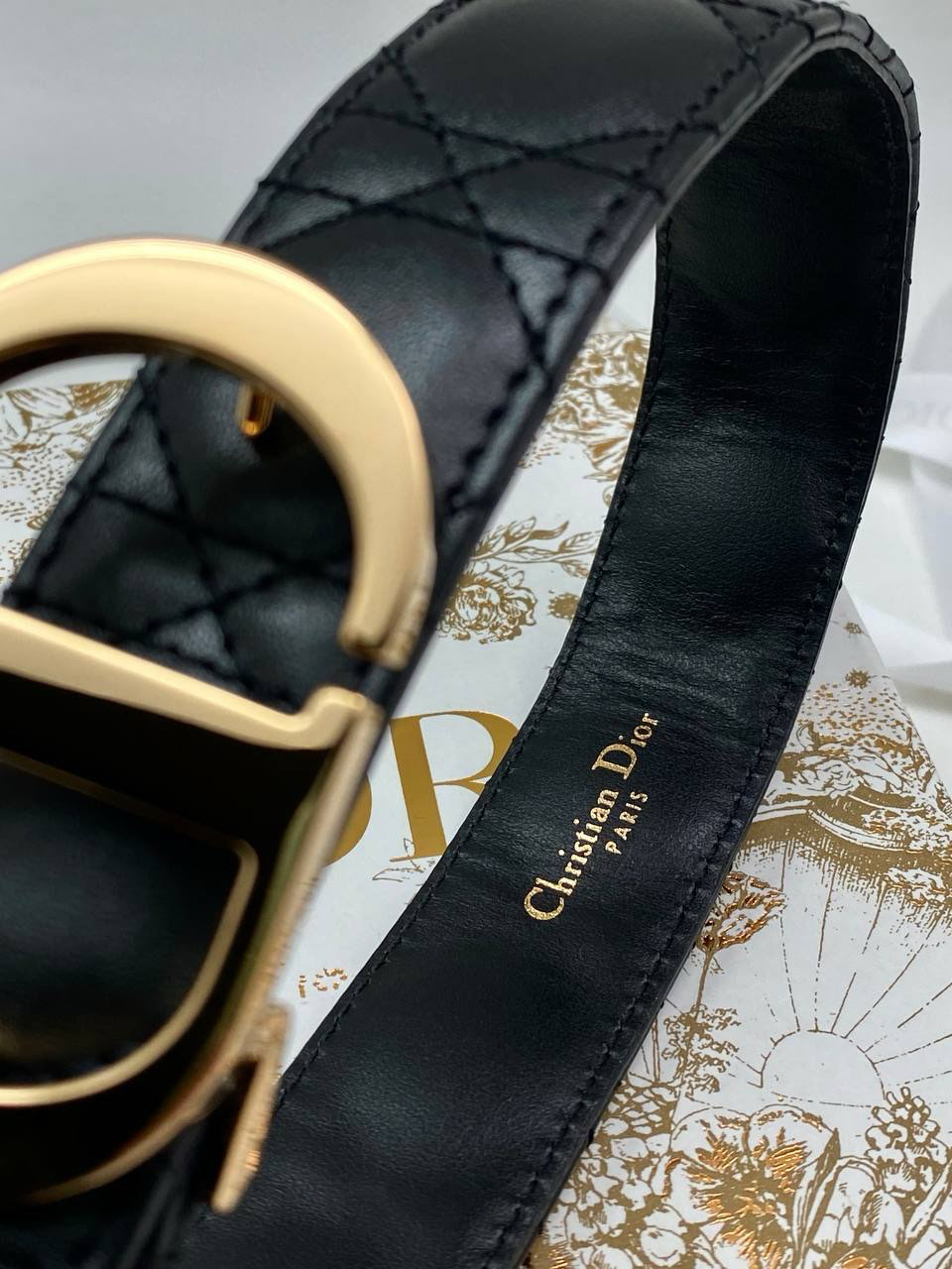 ЖЕНСКИЙ РЕМЕНЬ CHRISTIAN DIOR детальное фото