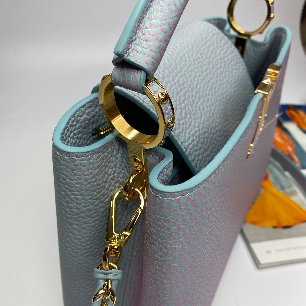 СУМКА LOUIS VUITTON CAPUCINES детальное фото