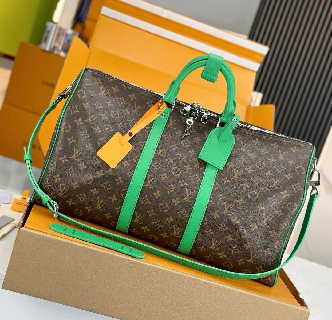 ДОРОЖНАЯ СУМКА LOUIS VUITTON детальное фото