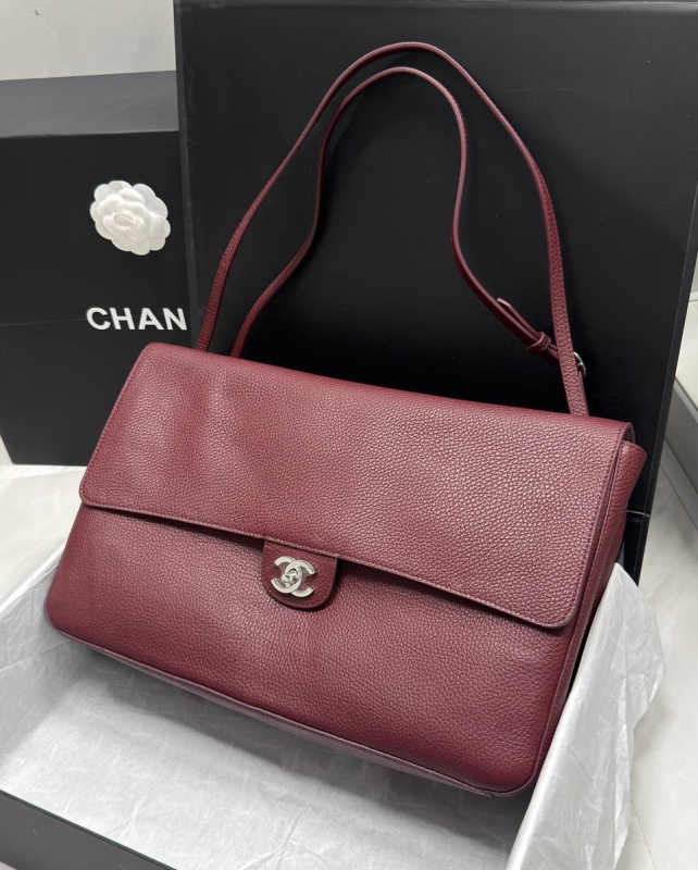 СУМКА CHANEL MAXI FLAP фото