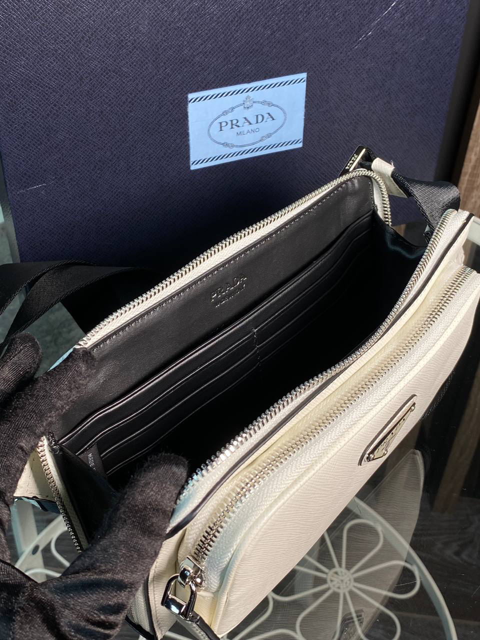 МУЖСКАЯ СУМКА СЛИНГ PRADA детальное фото