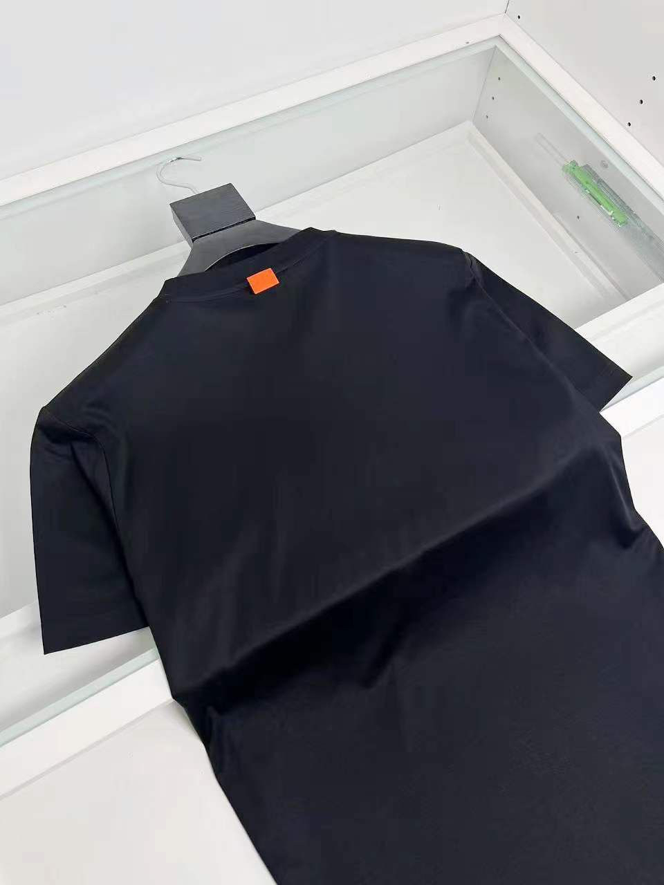 МУЖСКАЯ ФУТБОЛКА HERMES детальное фото