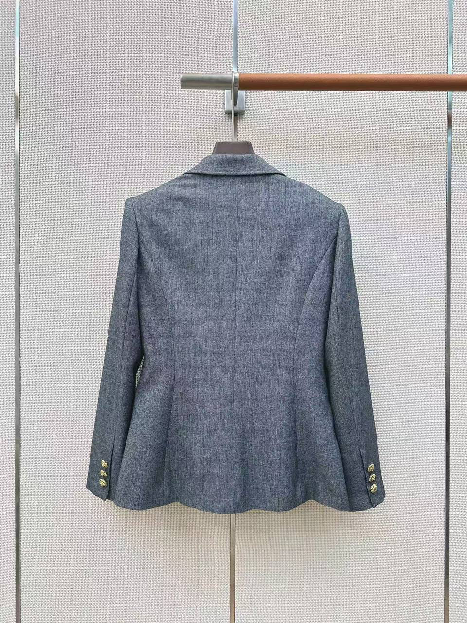 КОСТЮМ CHANEL детальное фото