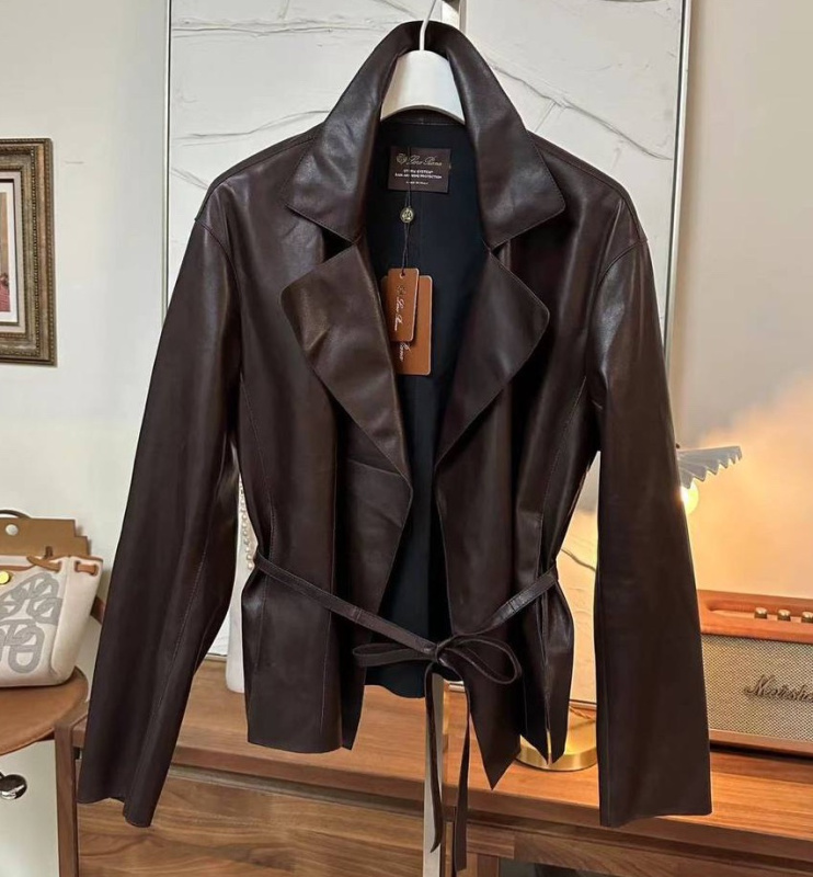 КУРТКА LORO PIANA фото