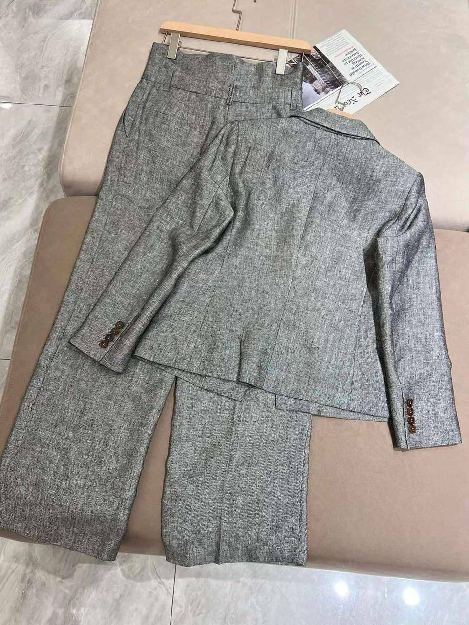 КОСТЮМ BRUNELLO CUCINELLI детальное фото