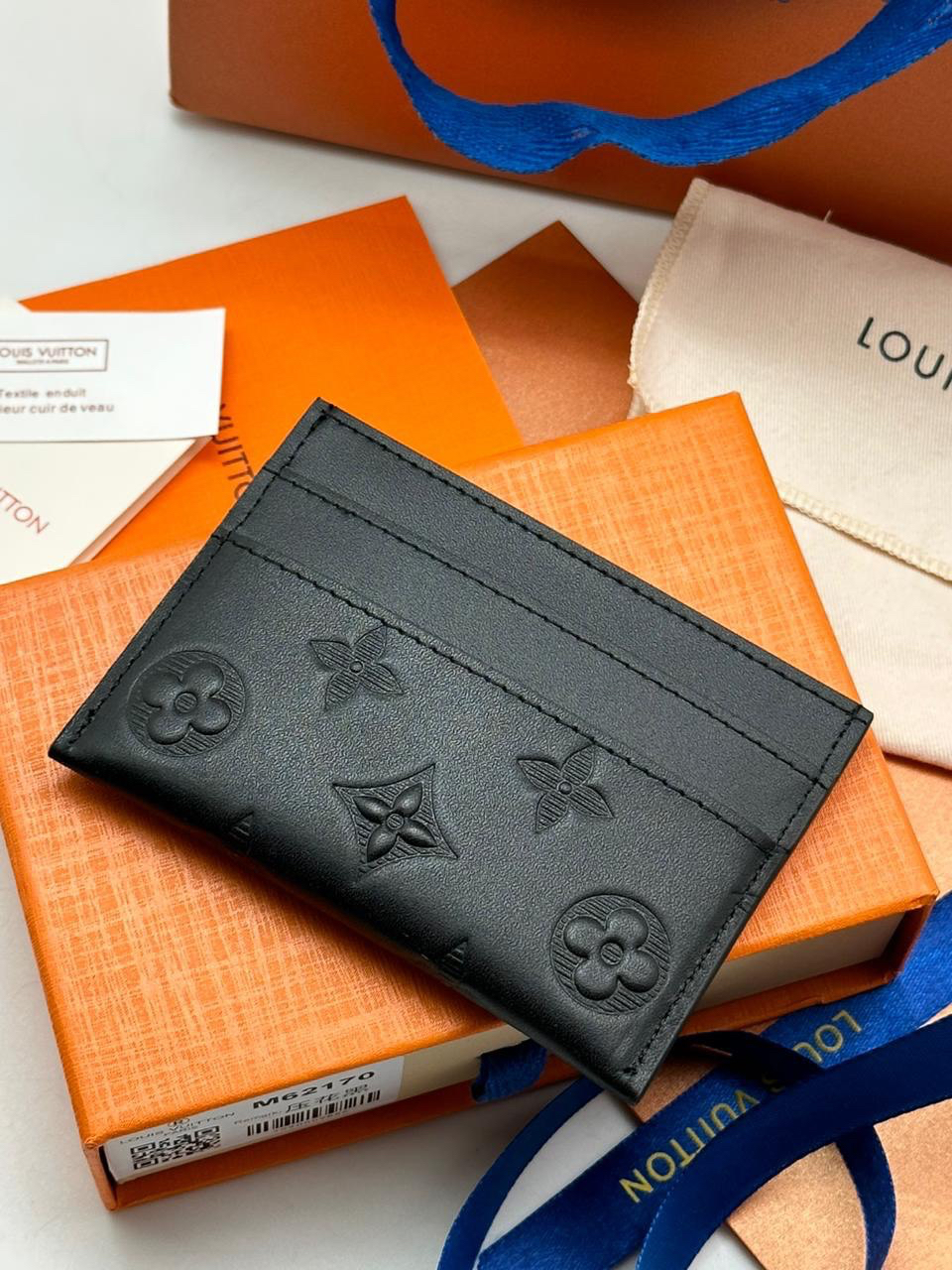 КАРТХОЛДЕР LOUIS VUITTON детальное фото