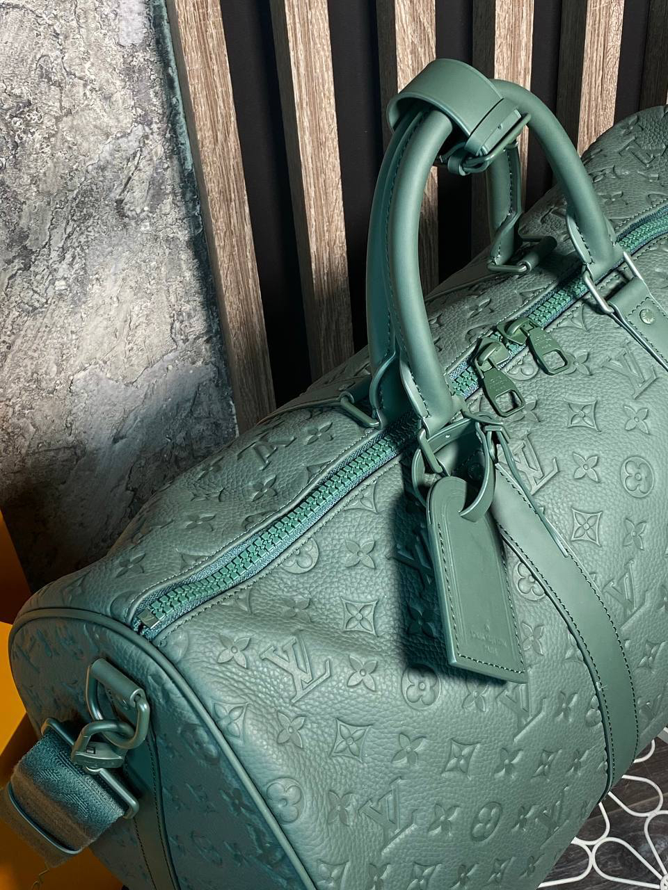 ДОРОЖНАЯ СУМКА LOUIS VUITTON детальное фото
