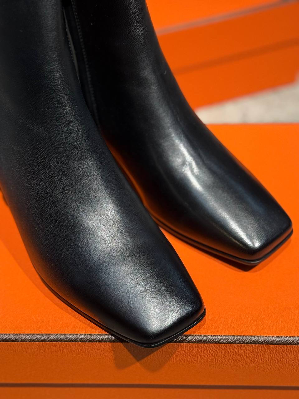 БОТИЛЬОНЫ HERMES детальное фото