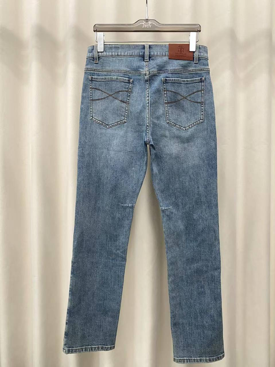 МУЖСКИЕ ДЖИНСЫ BRUNELLO CUCINELLI детальное фото