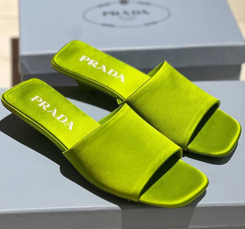 ШЛЕПКИ PRADA фото