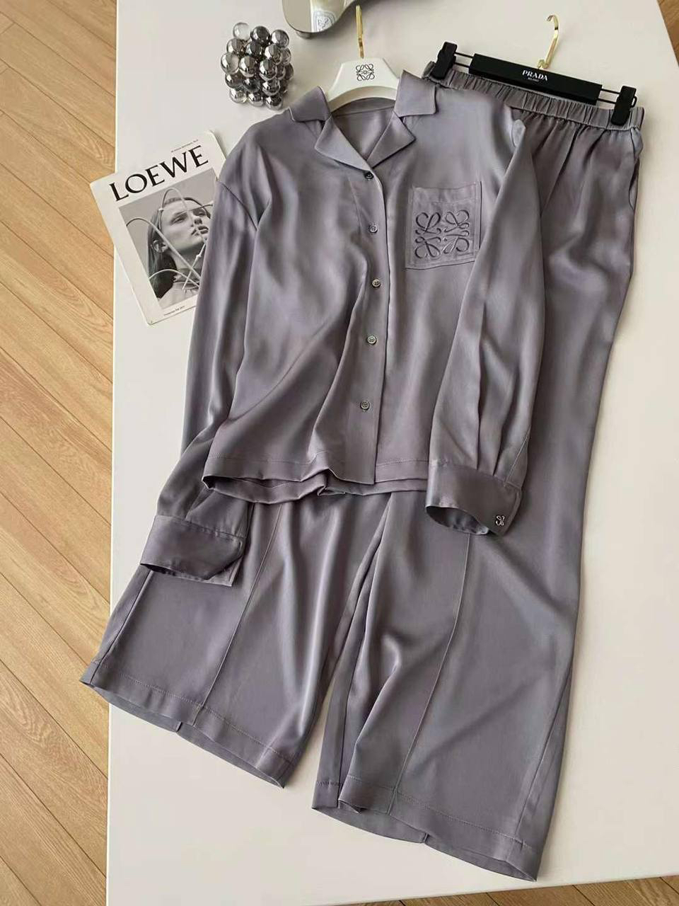 КОСТЮМ LOEWE детальное фото
