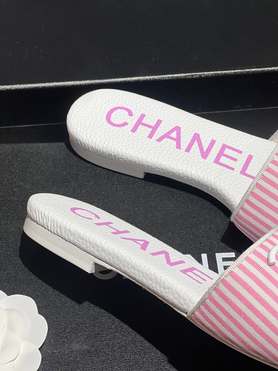 ШЛЕПКИ CHANEL детальное фото