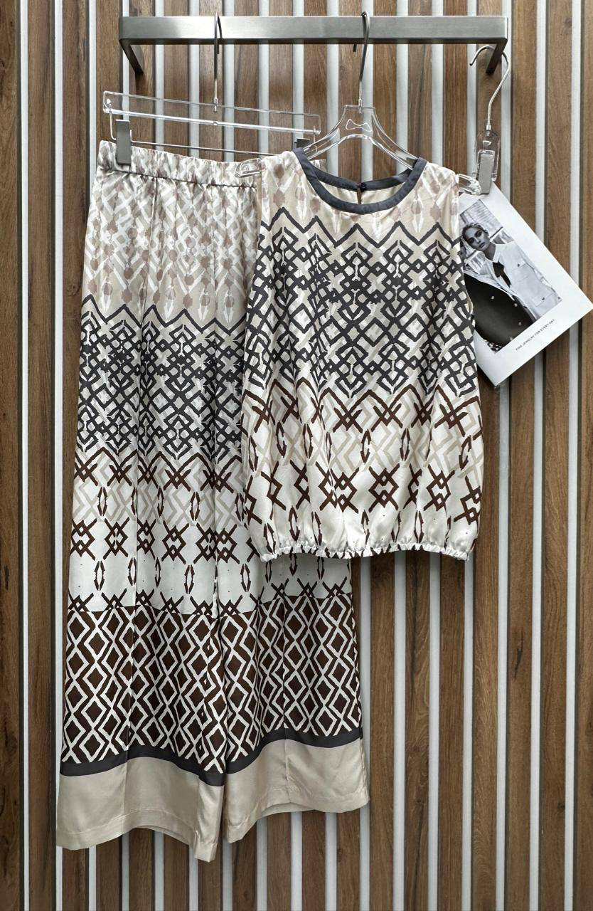 КОСТЮМ BRUNELLO CUCINELLI детальное фото