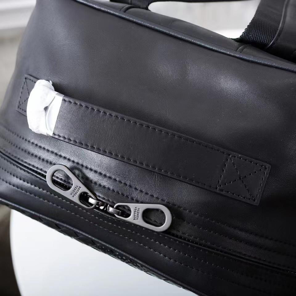 МУЖСКОЙ РЮКЗАК BOTTEGA VENETA детальное фото