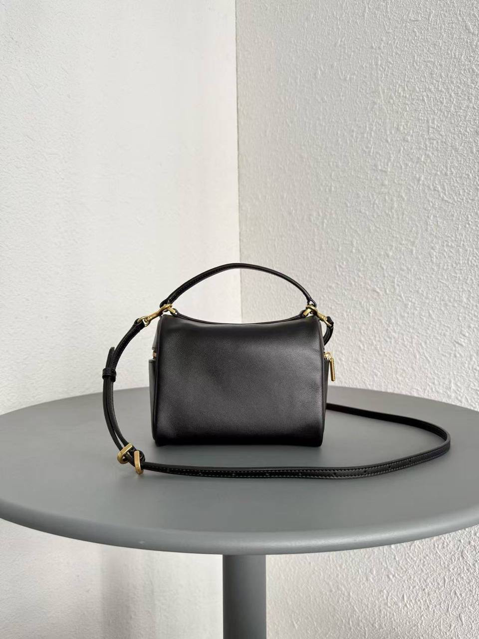 СУМКА BALENCIAGA детальное фото