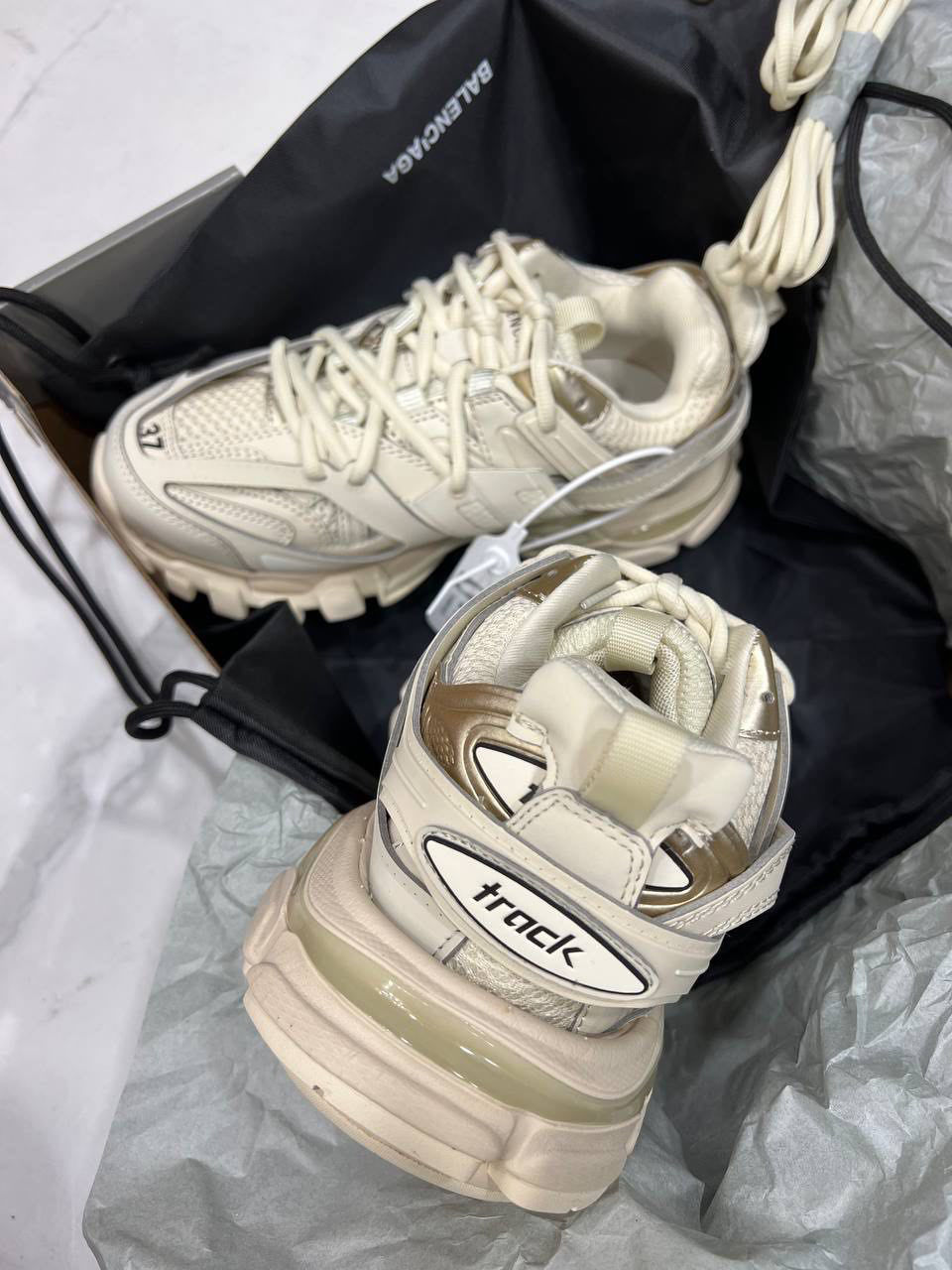 КРОССОВКИ BALENCIAGA детальное фото