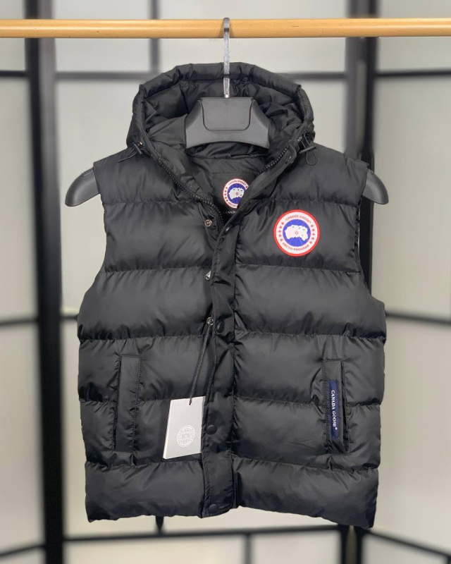 ДЕТСКИЙ ЖИЛЕТ CANADA GOOSE в интернет магазине Люкс Мск ДЕТСКИЙ ЖИЛЕТ CANADA GOOSE фото