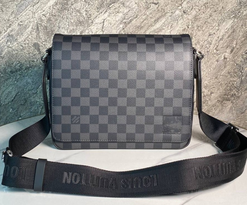 МУЖСКАЯ СУМКА МЕССЕНДЖЕР LOUIS VUITTON фото
