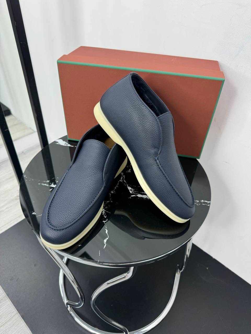 МУЖСКИЕ ЛОФЕРЫ LORO PIANA детальное фото