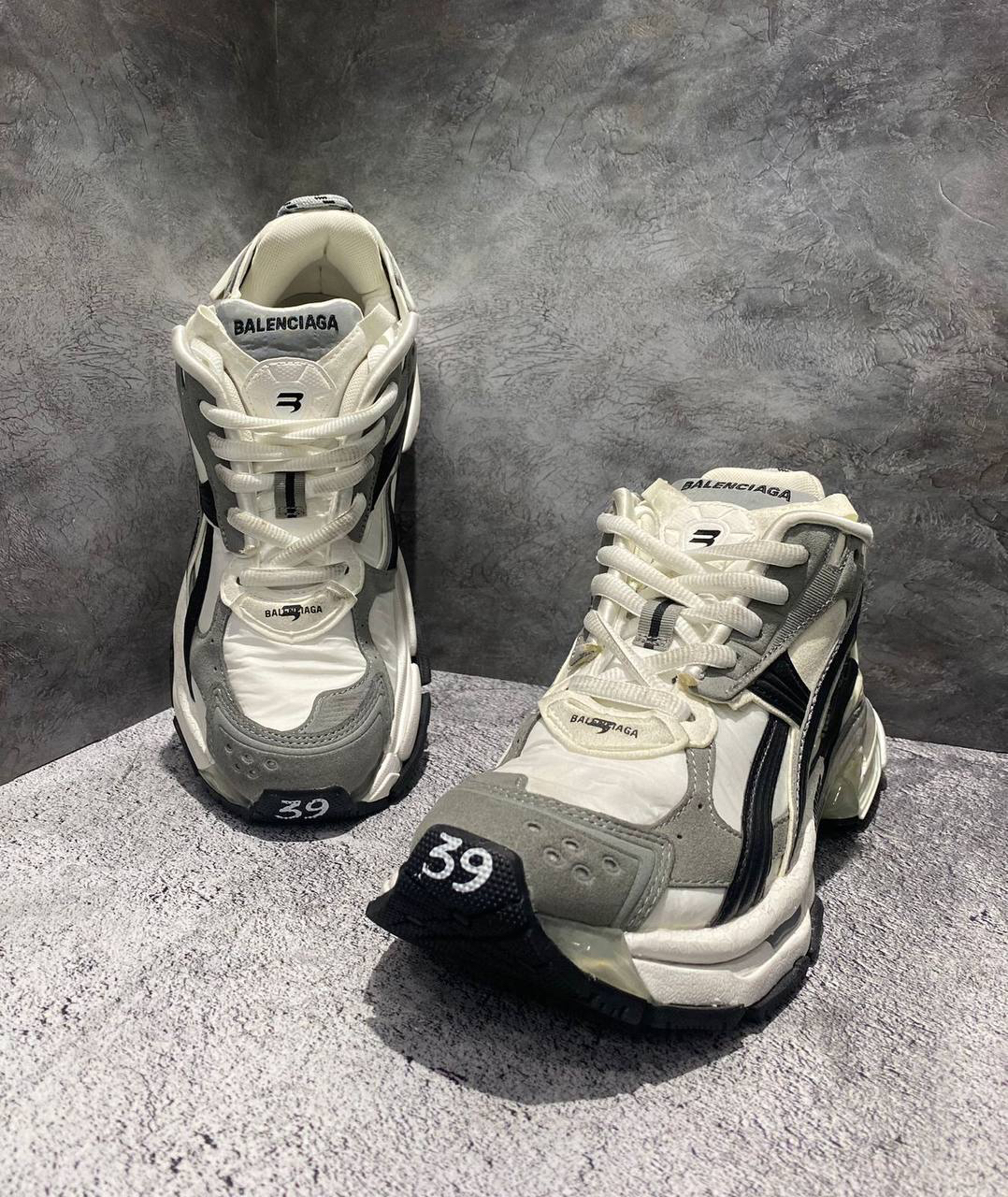КРОССОВКИ BALENCIAGA детальное фото