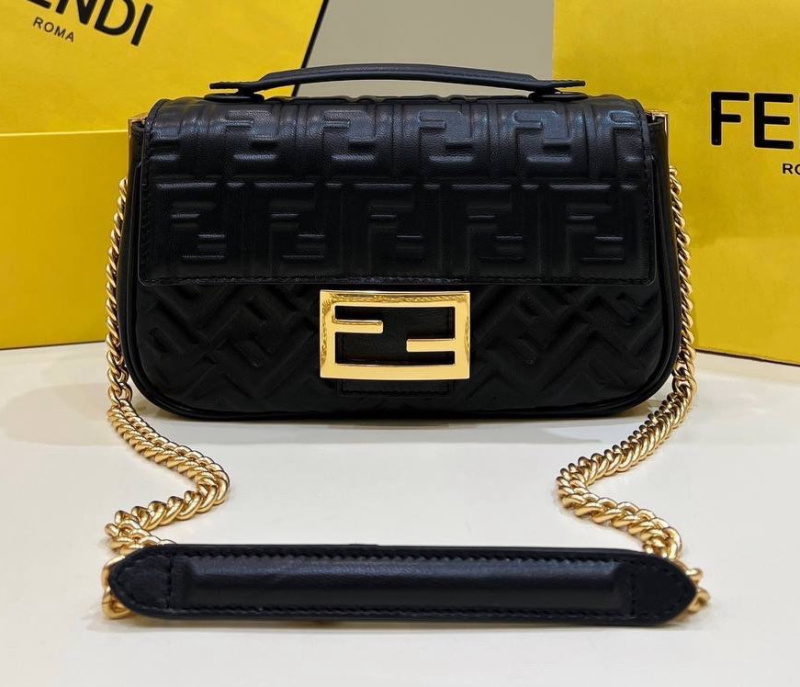 СУМКА FENDI фото