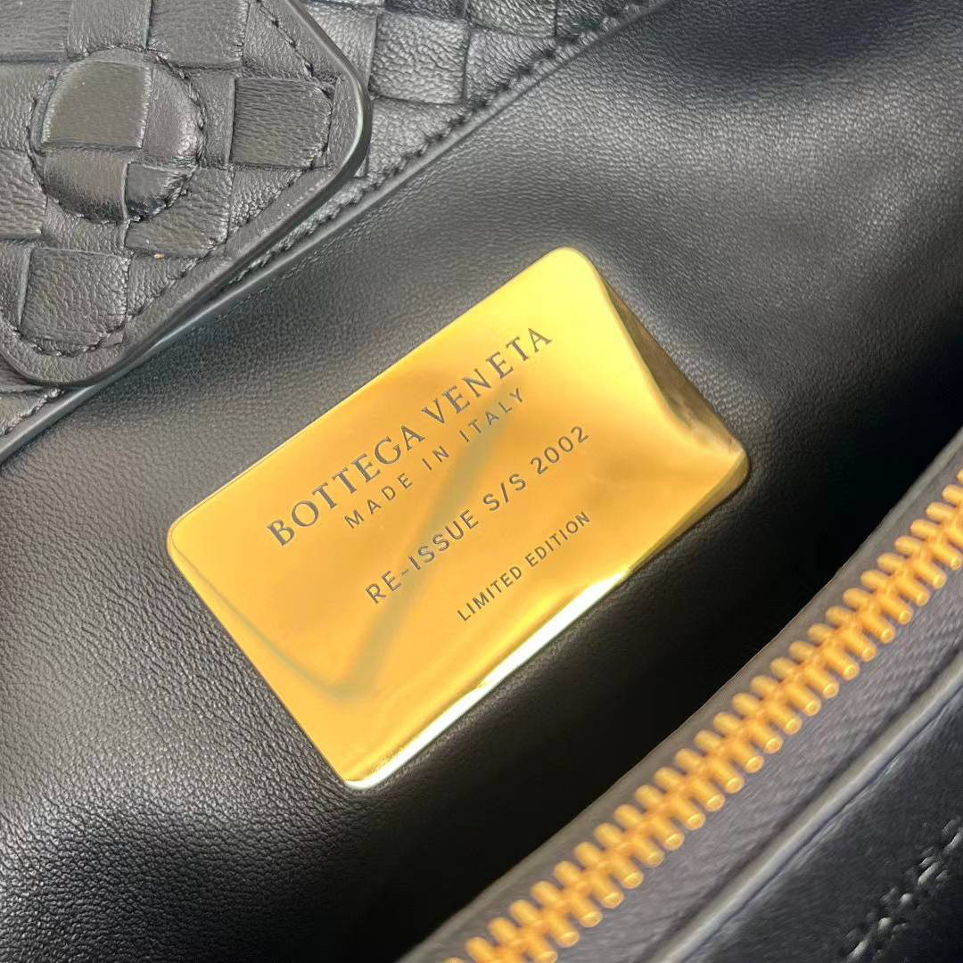 СУМКА BOTTEGA VENETA детальное фото