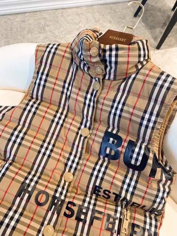 ЖИЛЕТ BURBERRY детальное фото