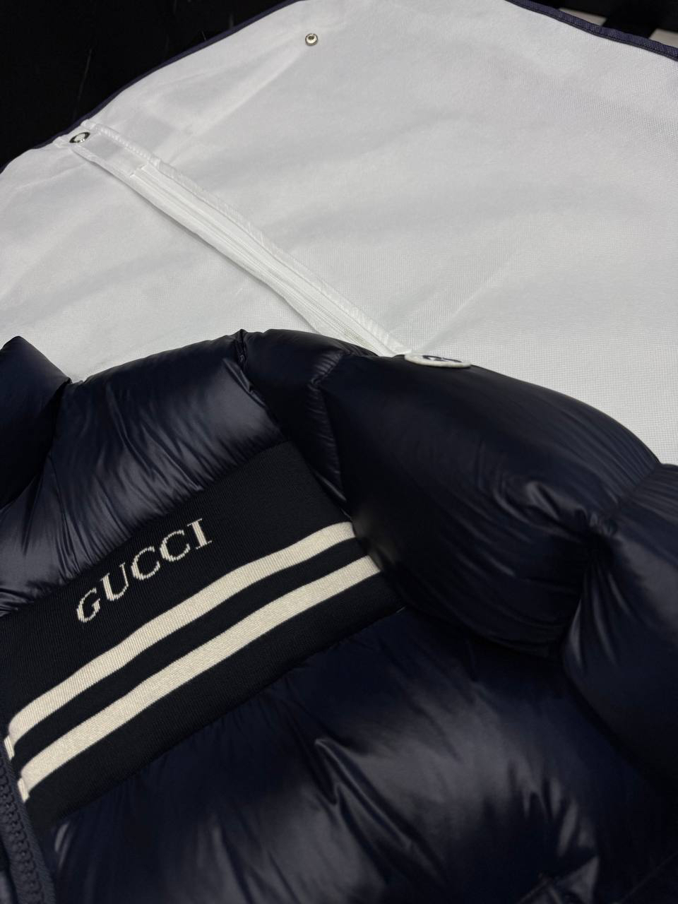 МУЖСКОЙ ПУХОВИК GUCCI детальное фото