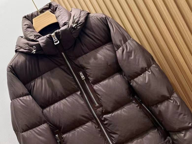 МУЖСКОЙ ПУХОВИК TOM FORD детальное фото