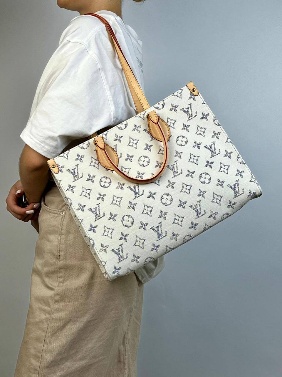 СУМКА LOUIS VUITTON детальное фото