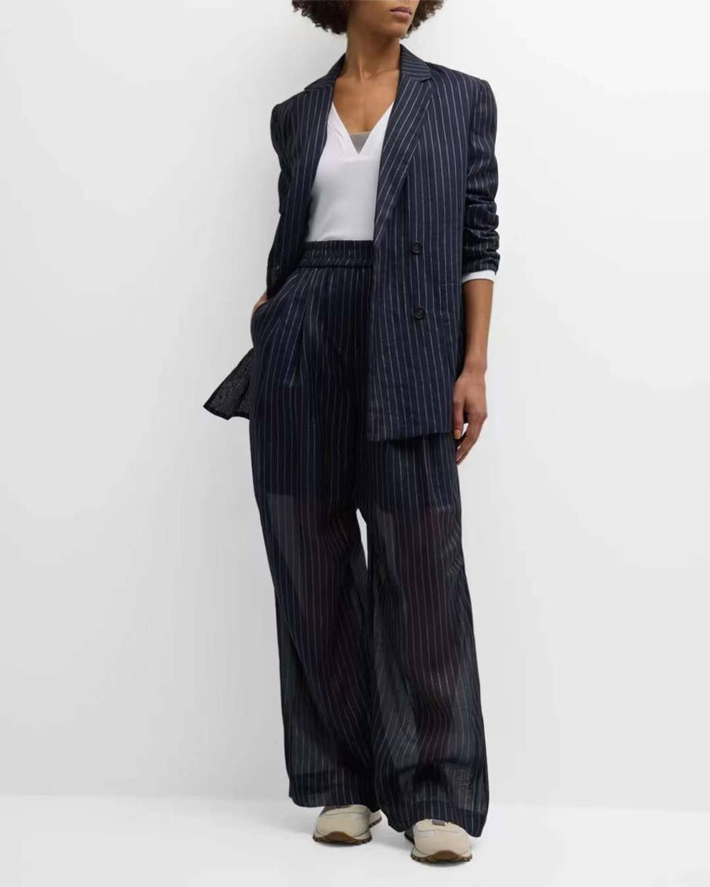 КОСТЮМ BRUNELLO CUCINELLI детальное фото