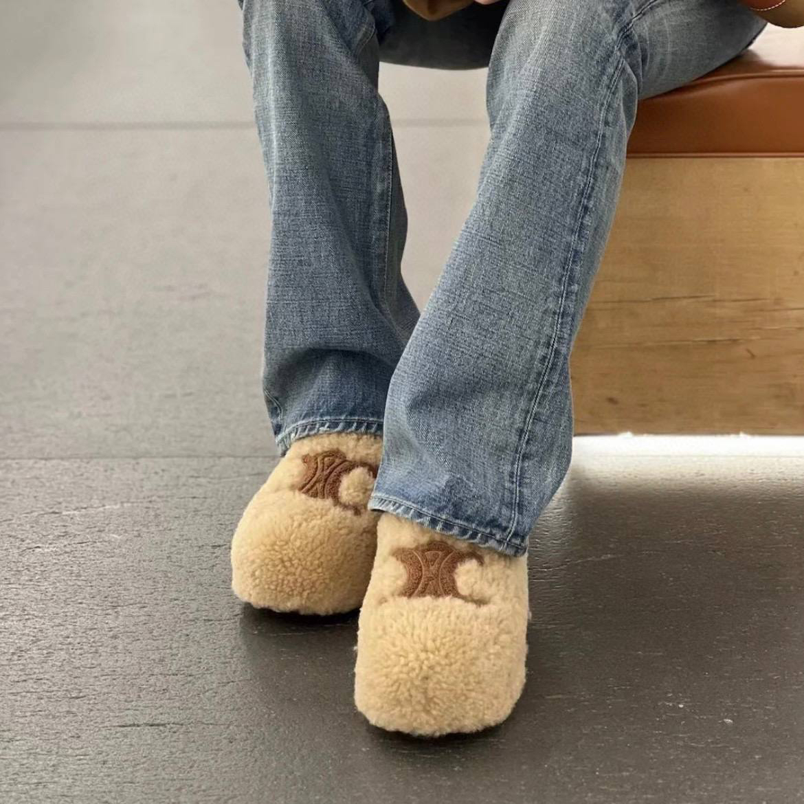 ТАПОЧКИ CELINE детальное фото