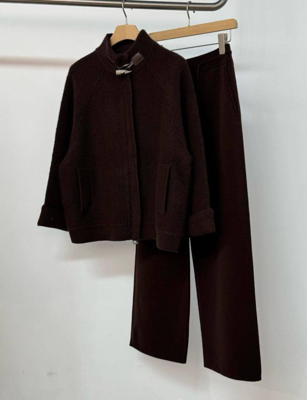 КОСТЮМ LORO PIANA фото