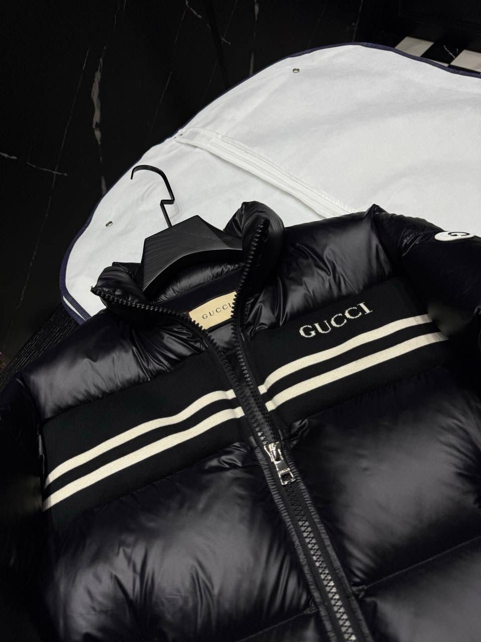 МУЖСКОЙ ПУХОВИК GUCCI детальное фото