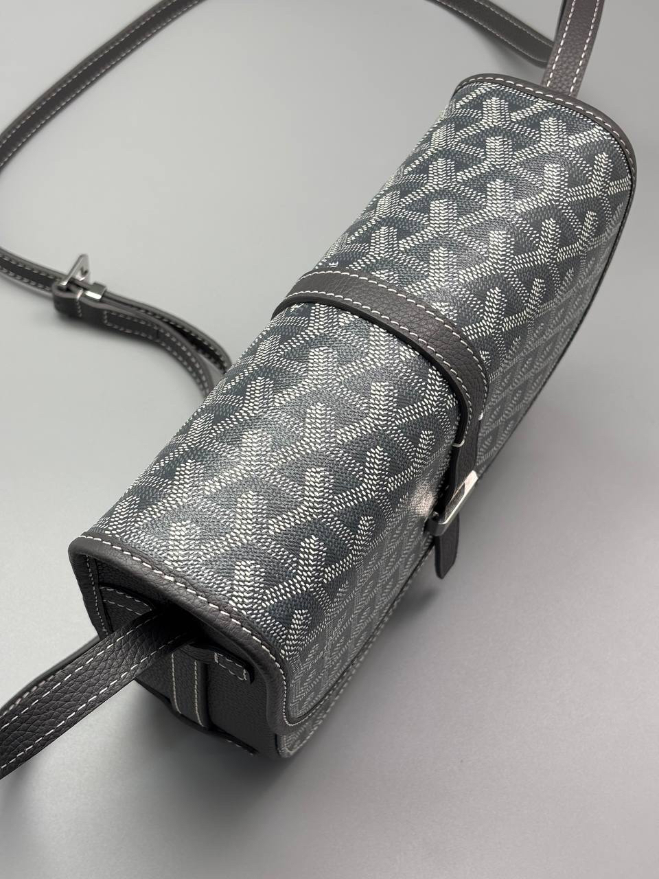 МУЖСКАЯ СУМКА МЕССЕНДЖЕР GOYARD детальное фото