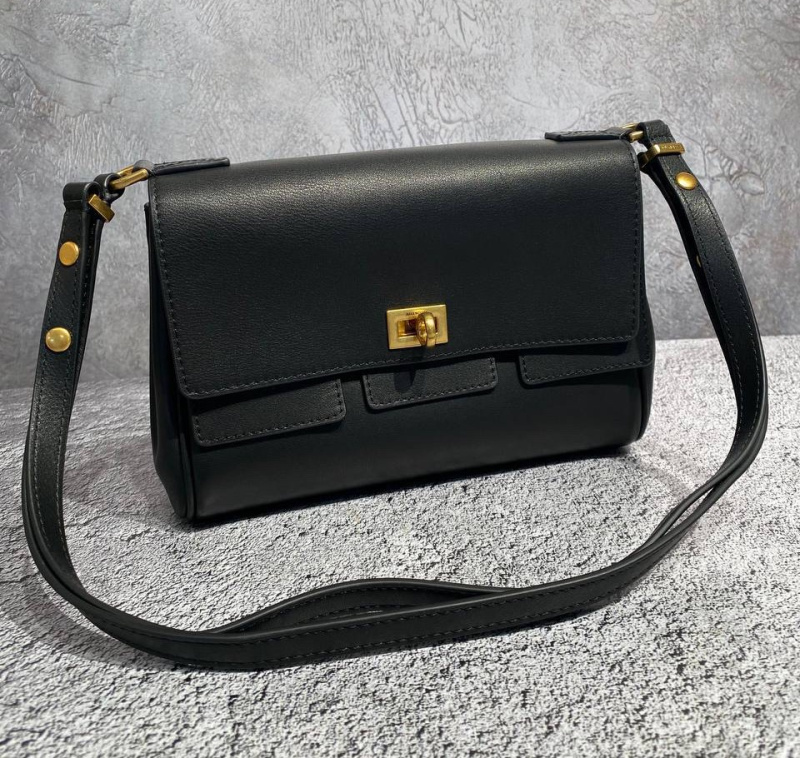 СУМКА BOTTEGA VENETA фото