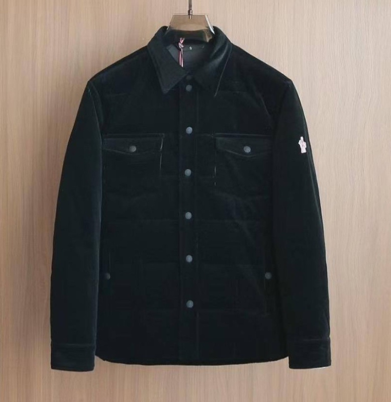 МУЖСКАЯ КУРТКА MONCLER фото