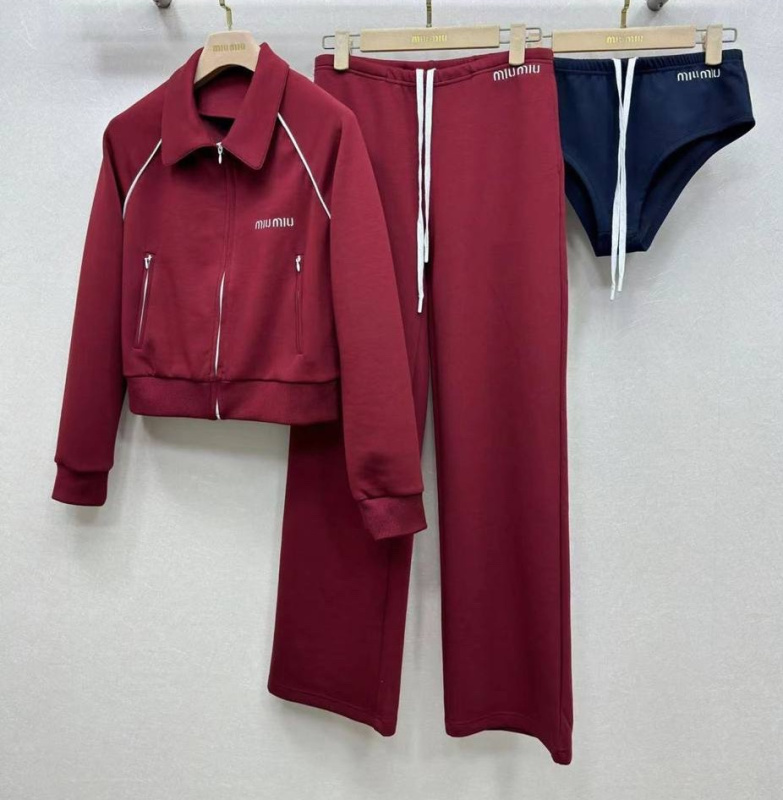 КОСТЮМ MIU MIU фото