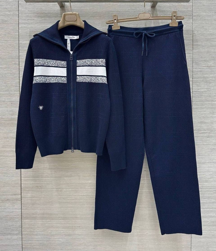 КОСТЮМ CHRISTIAN DIOR фото