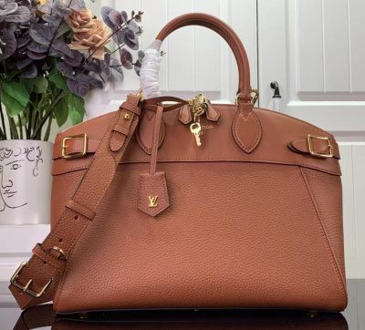 СУМКА LOUIS VUITTON фото