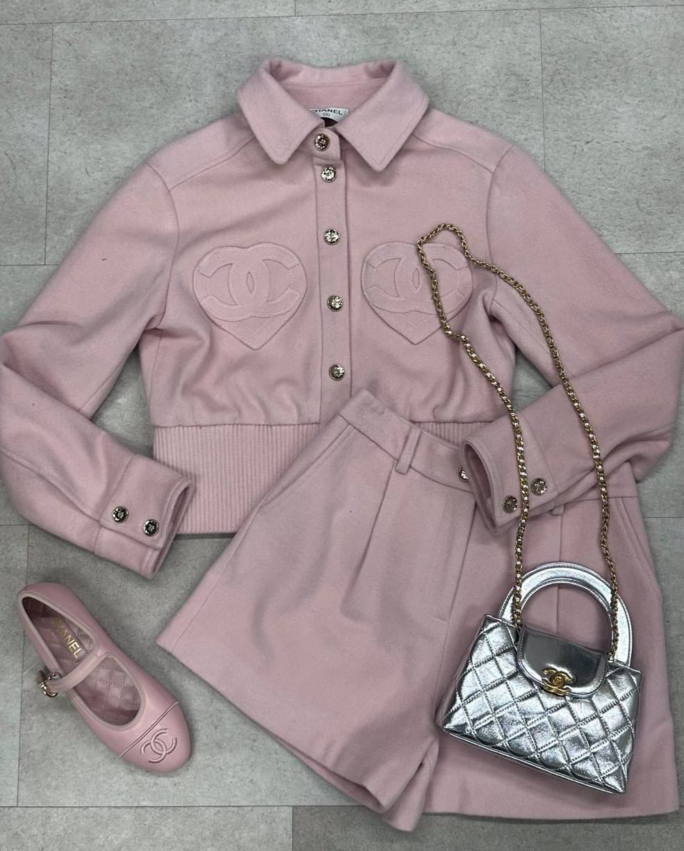 КОСТЮМ CHANEL детальное фото