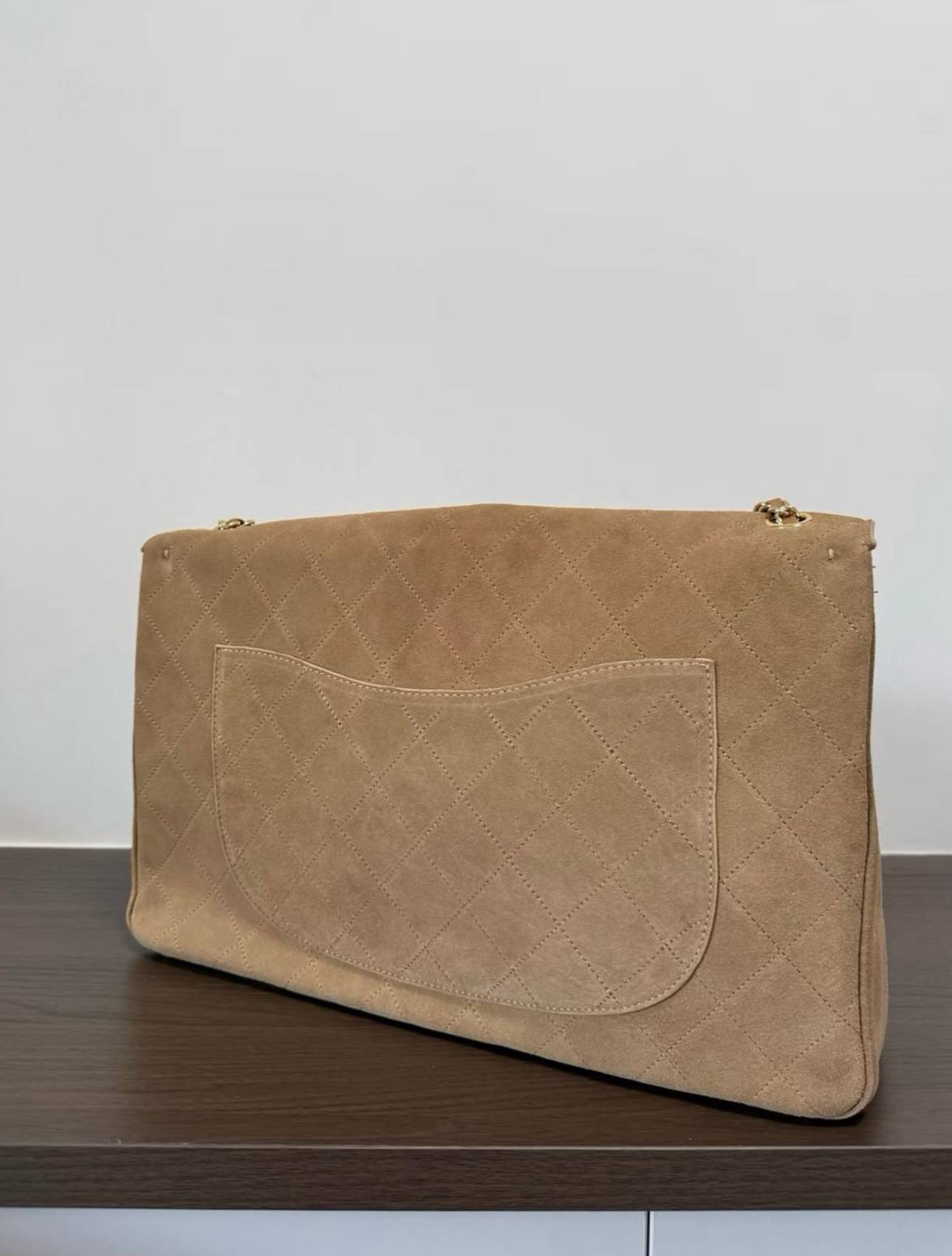 СУМКА CHANEL MAXI FLAP детальное фото