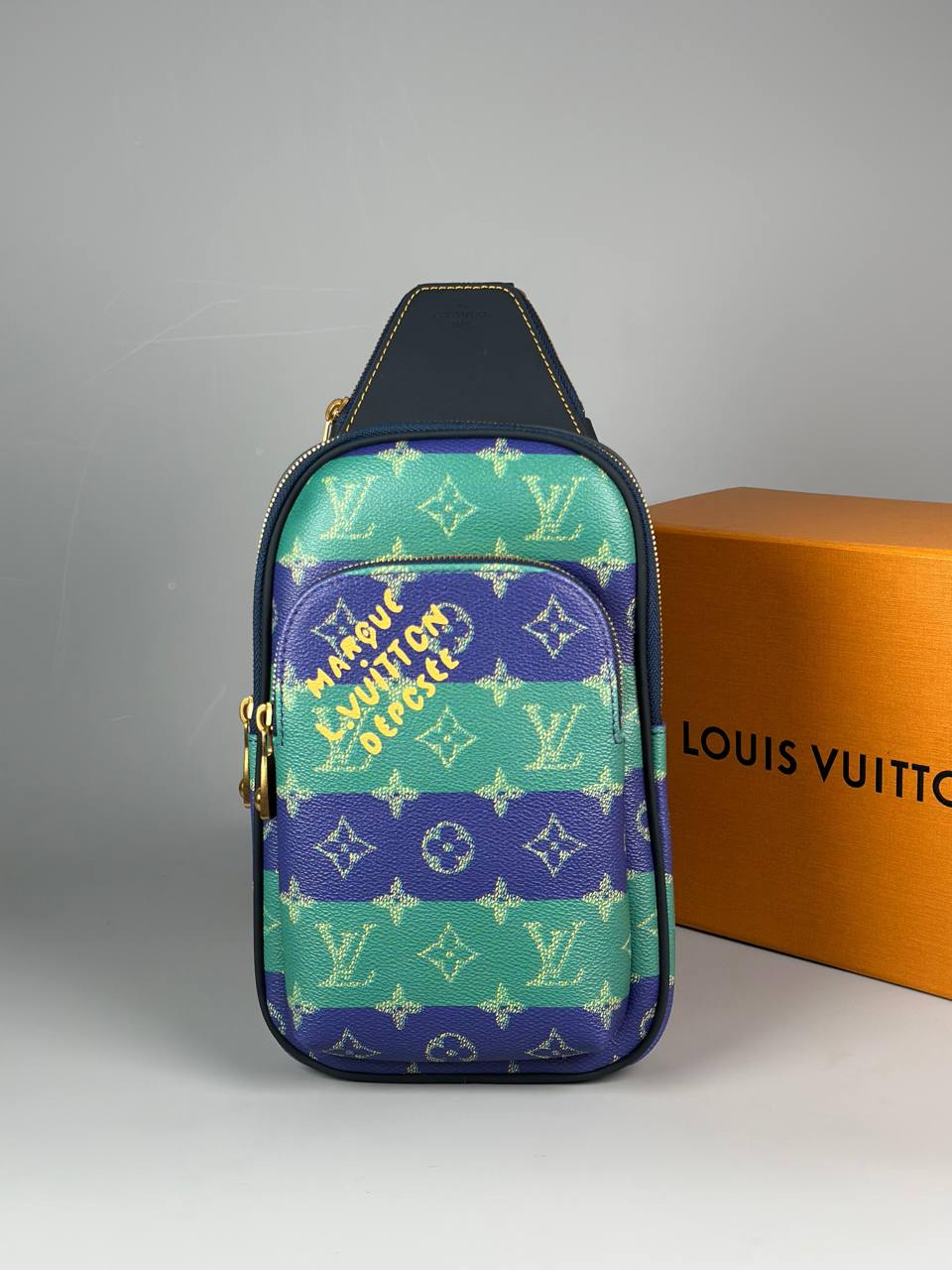 МУЖСКАЯ СУМКА СЛИНГ LOUIS VUITTON детальное фото