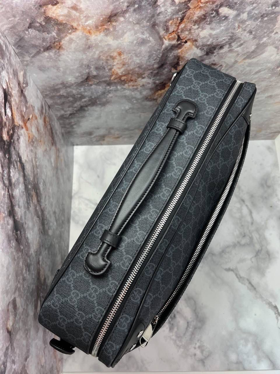 МУЖСКОЙ ПОРТФЕЛЬ-РЮКЗАК GUCCI детальное фото