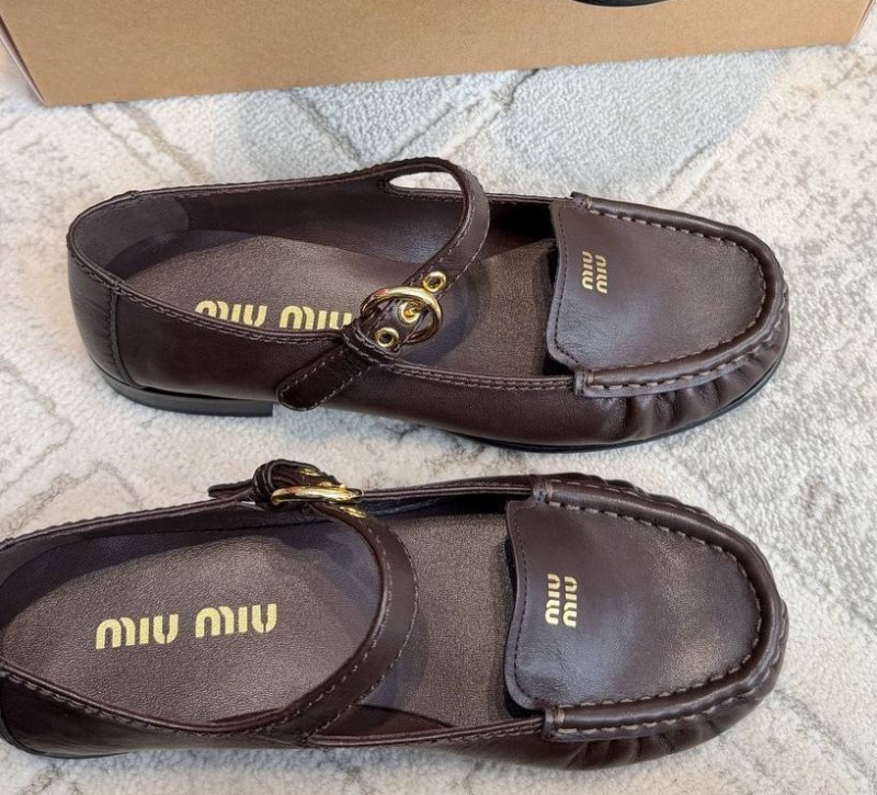 ЛОФЕРЫ MIU MIU фото