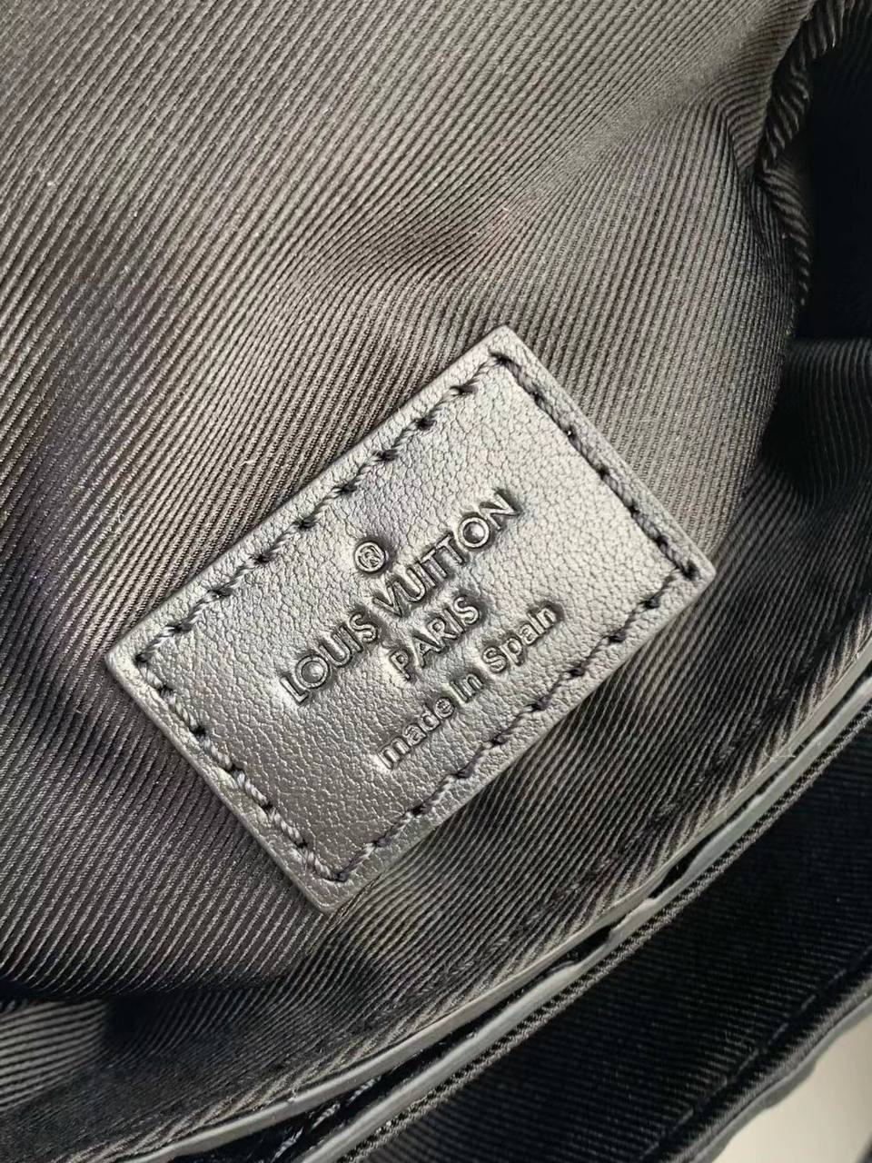 МУЖСКАЯ СУМКА МЕССЕНДЖЕР LOUIS VUITTON детальное фото