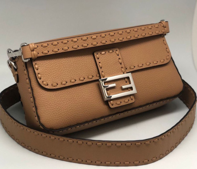 СУМКА FENDI BACUETTE фото