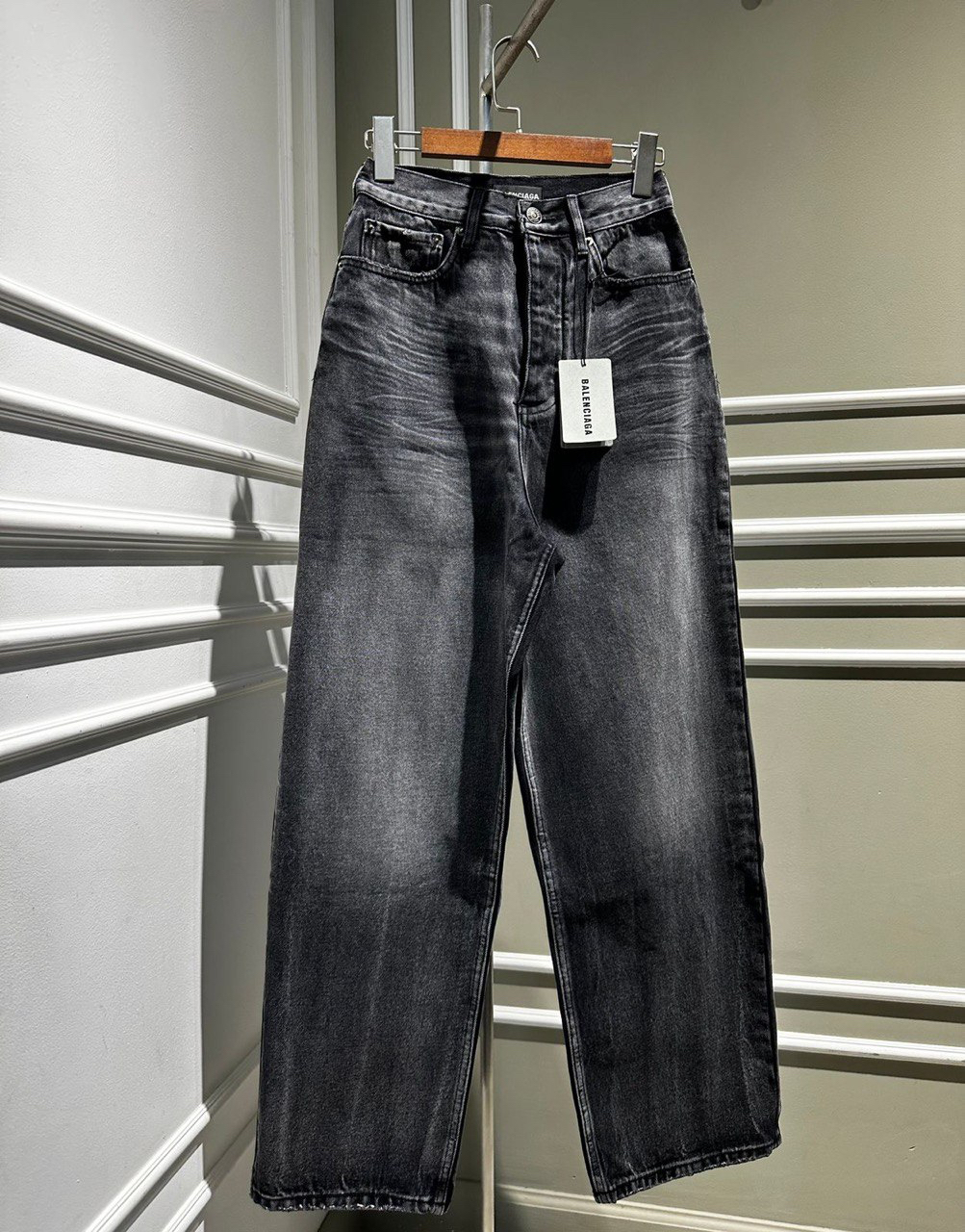 ДЖИНСЫ BALENCIAGA детальное фото